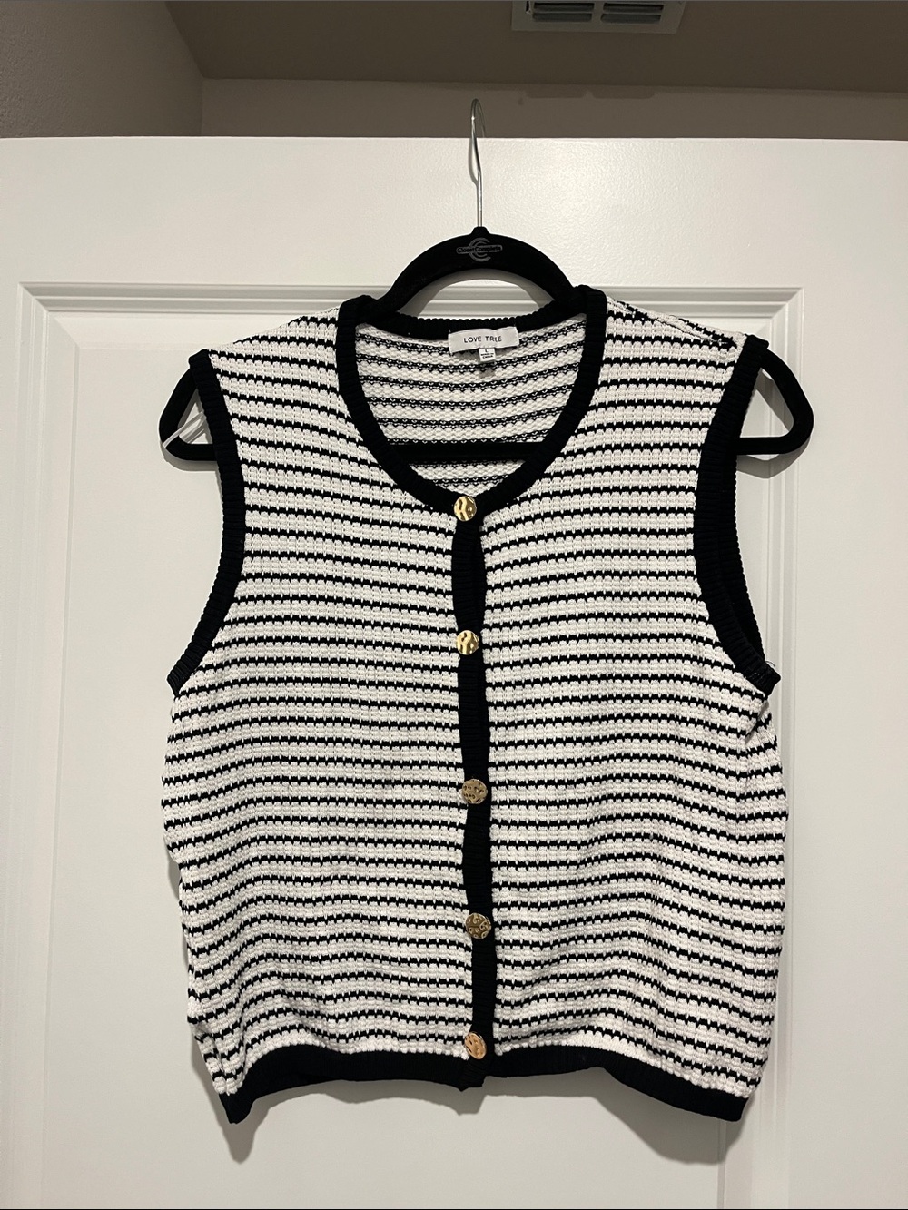 Love Tree Black & White Striped Sleeveless Button-Front Knit Top